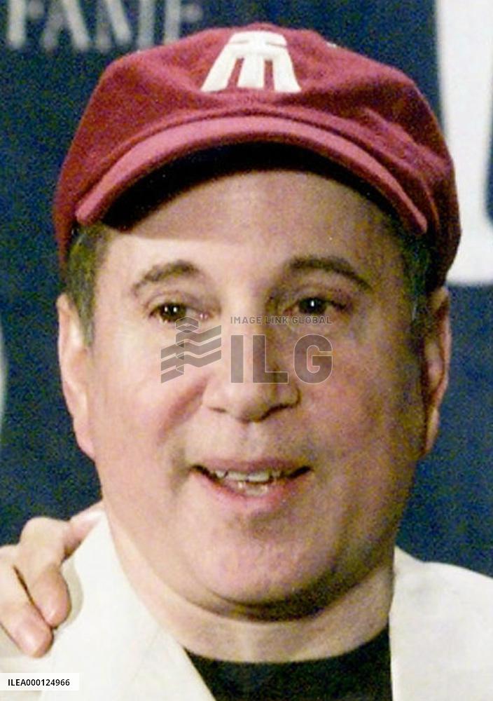 Paul Simon announces farewell tour