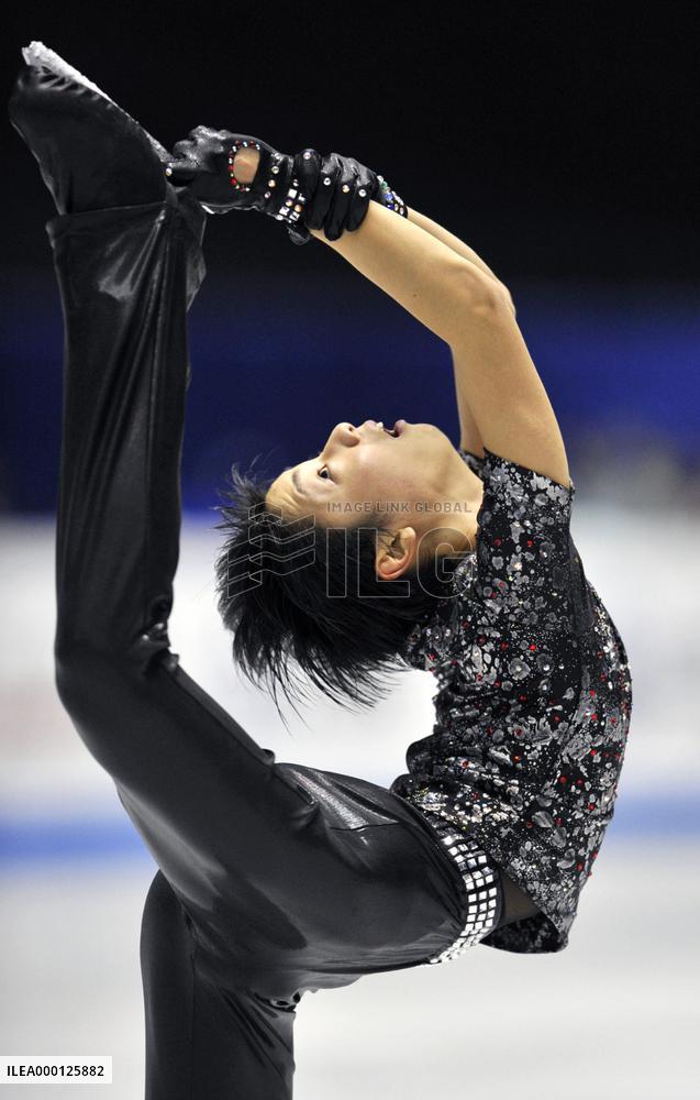 Figure skating: Hanyu