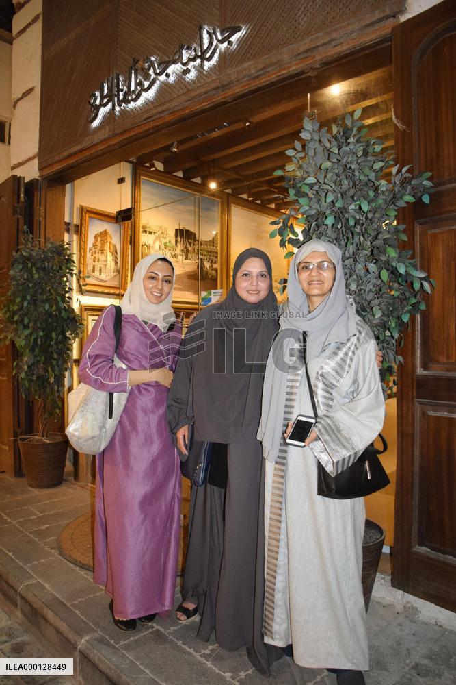 Saudi Arabian woman in traditional outfit