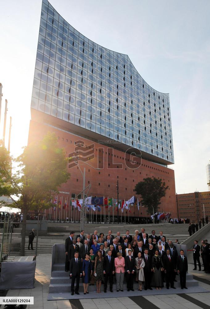 G-20 photo session in Hamburg