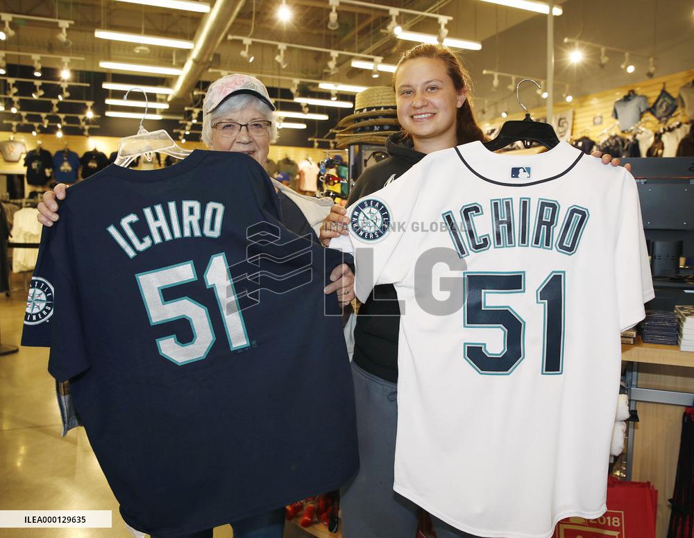 Baseball: Ichiro Suzuki returns to Mariners