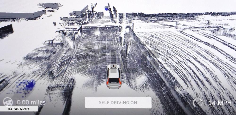Uber tests self-driving vehicle