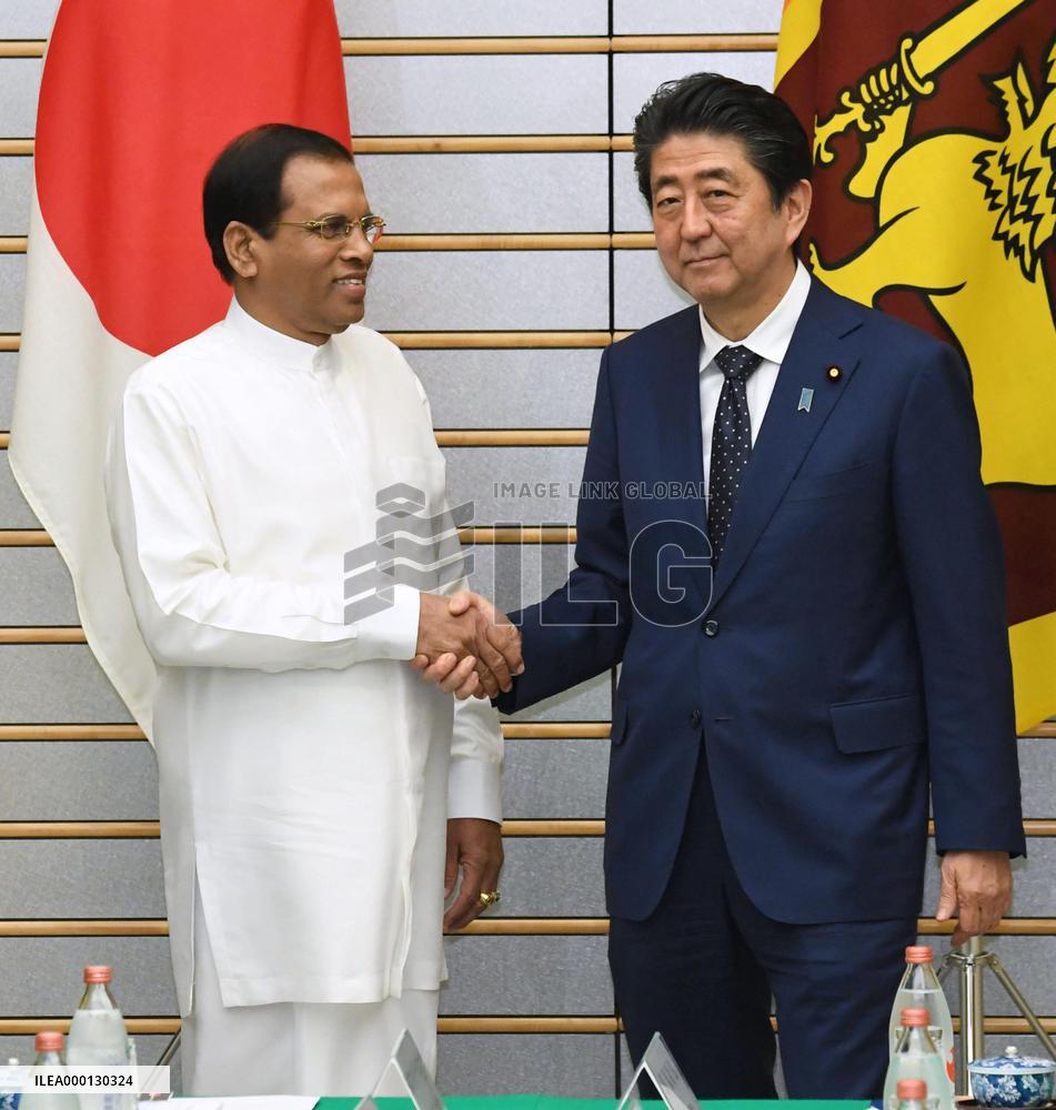 Japan PM Abe, Sri Lankan Pres. Sirisena