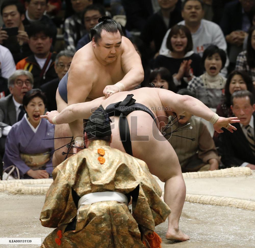 Spring Grand Sumo Tournament 14th day