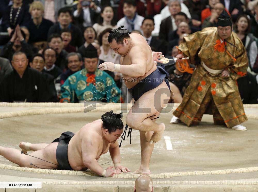 Spring Grand Sumo Tournament 14th day