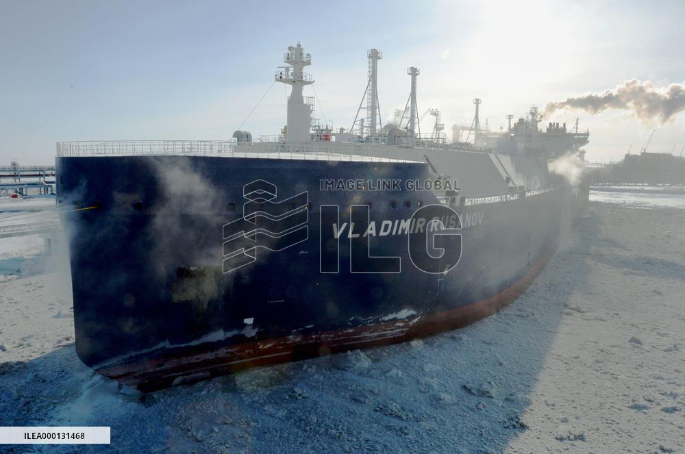 Japan's 1st ice breaking LNG carrier