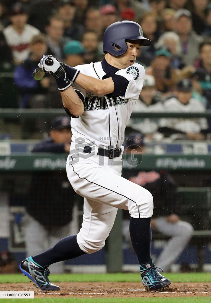 Baseball: Mariners-Indians season opener
