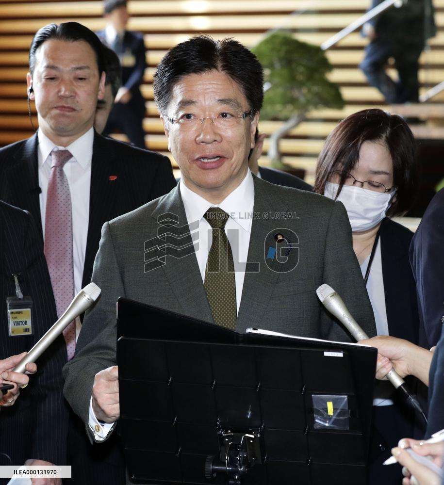 Gov't approves labor reform bill