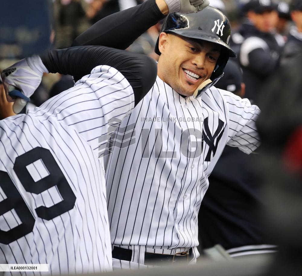 Baseball: Yankees' Stanton