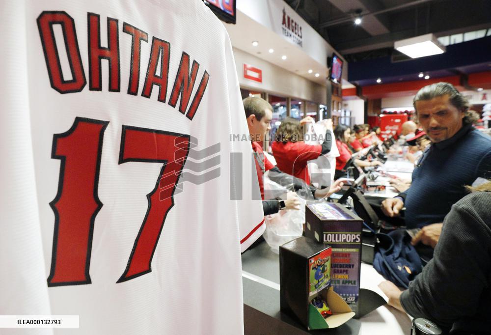 Angel Stadium goods shop