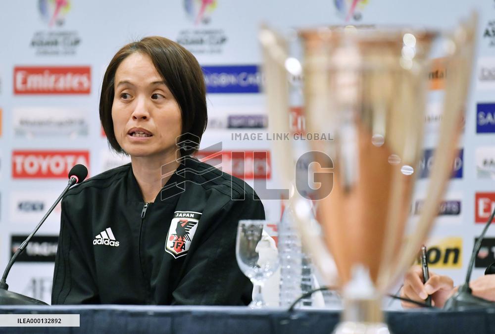 Football: Japan coach Takakura