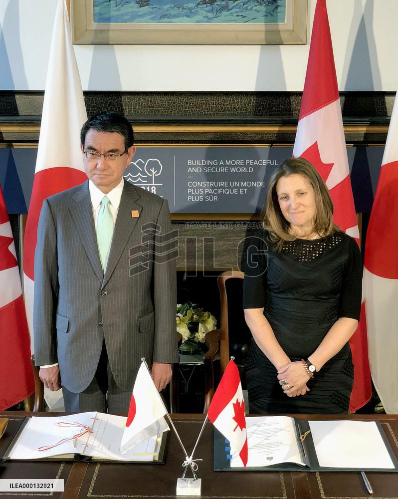 Japan-Canada foreign minister talks