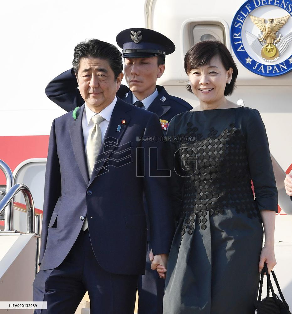 Japan PM Abe, his wife Akie
