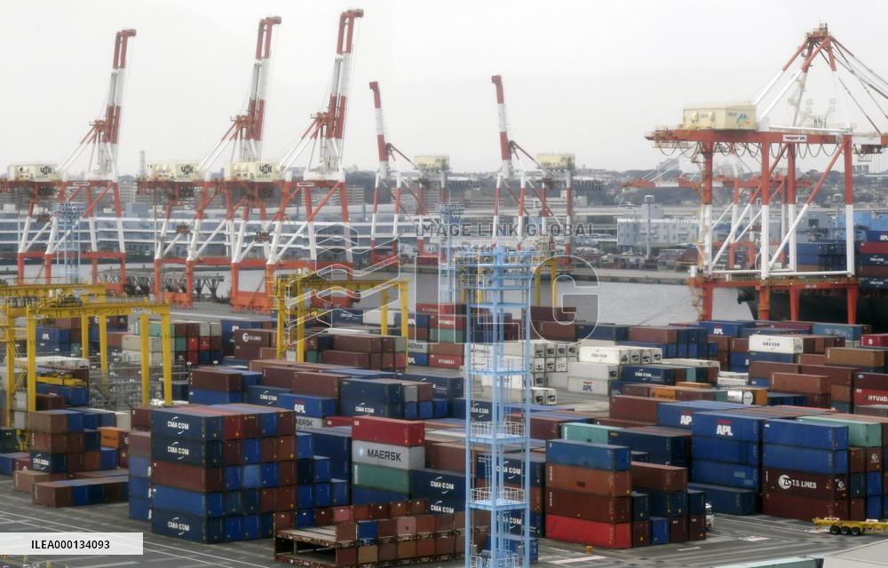 Container terminal in Yokohama