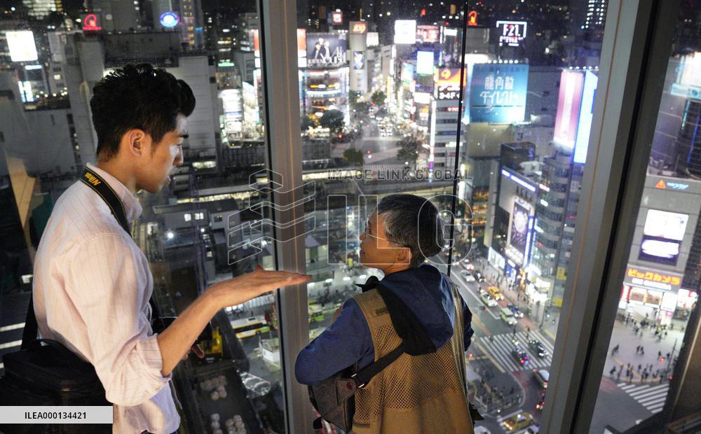 FEATURE: Night tours draw foreign tourists