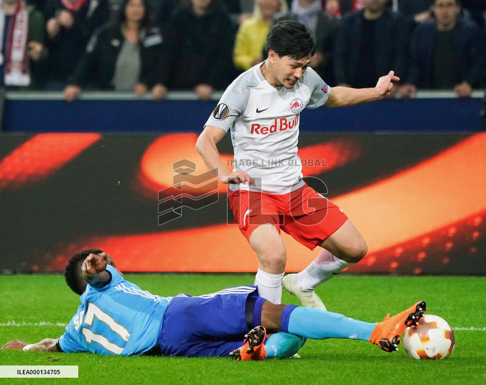 Football: Salzburg's Minamino