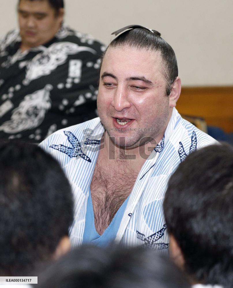 Sumo: Georgian Tochinoshin meets ozeki promotion criteria