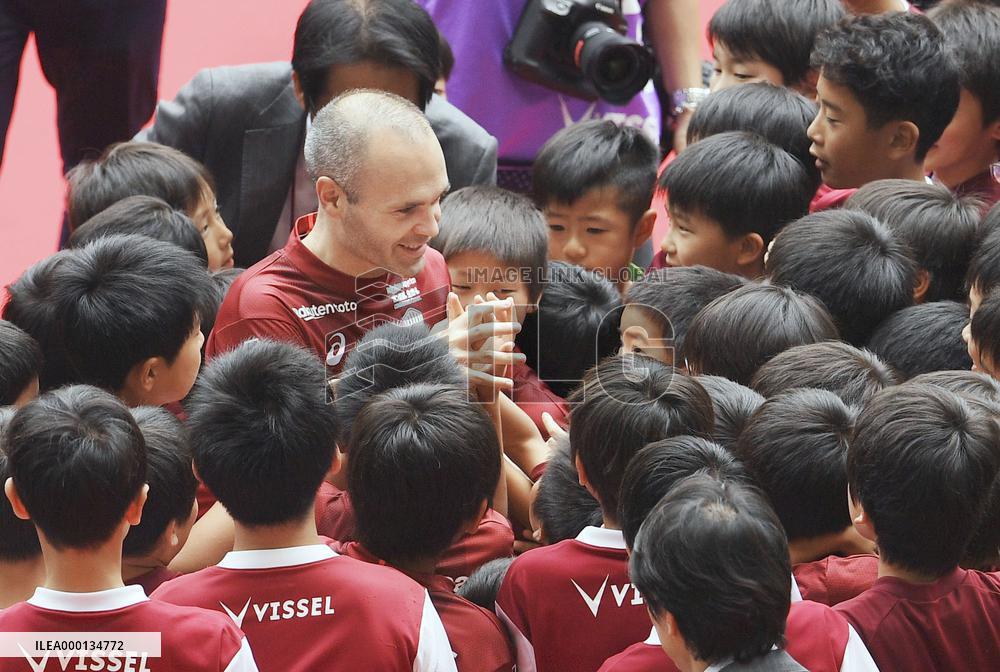 Football: welcome ceremony for Iniesta