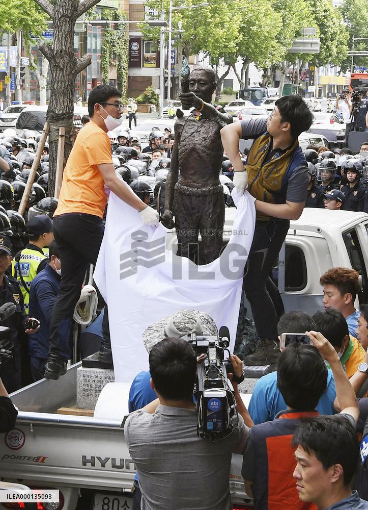 Controversial statue in Busan