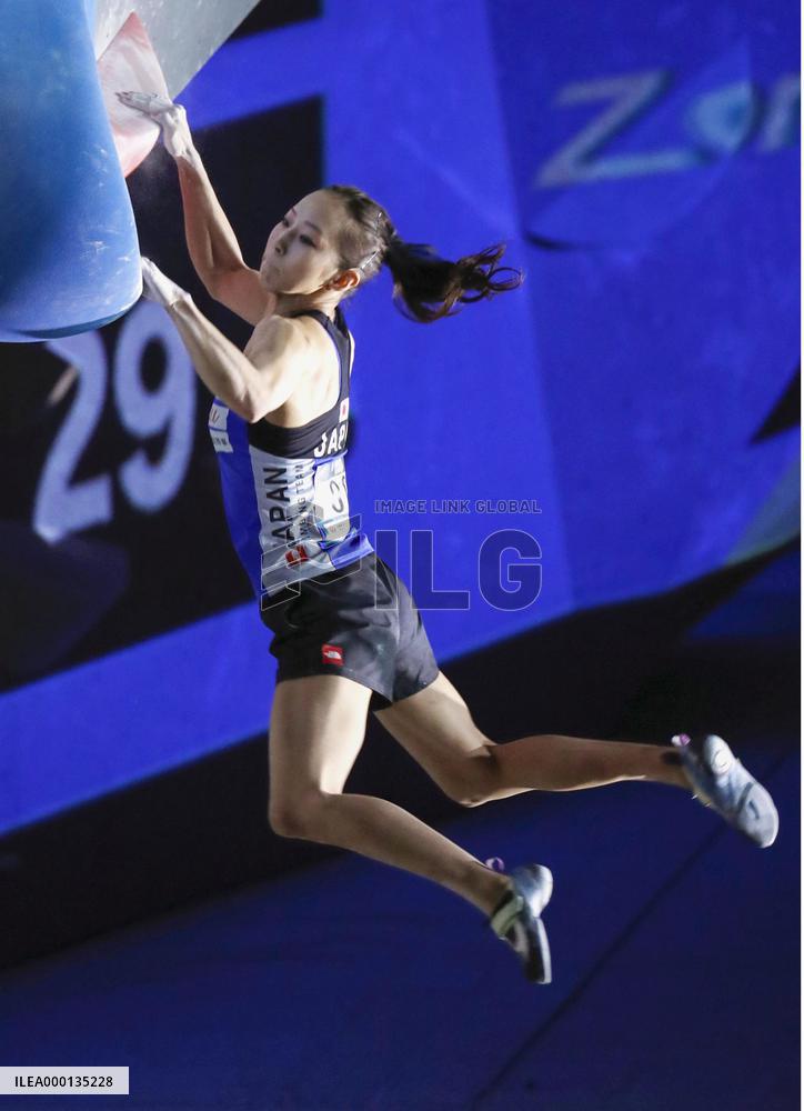 Sports climbing: Noguchi wins bouldering World Cup event in Tokyo