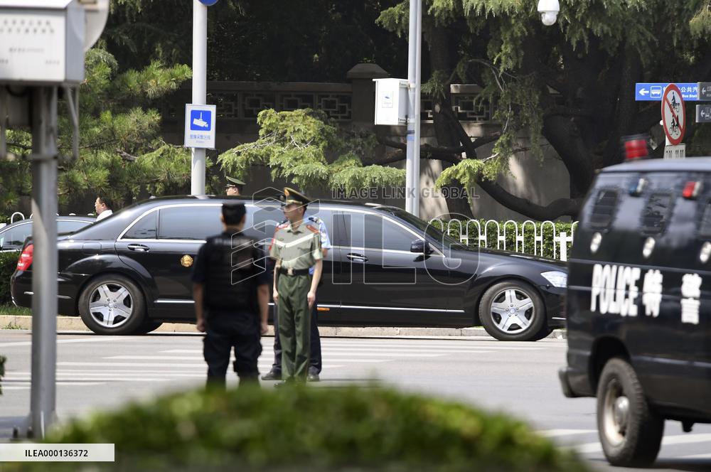 N. Korean leader visiting China