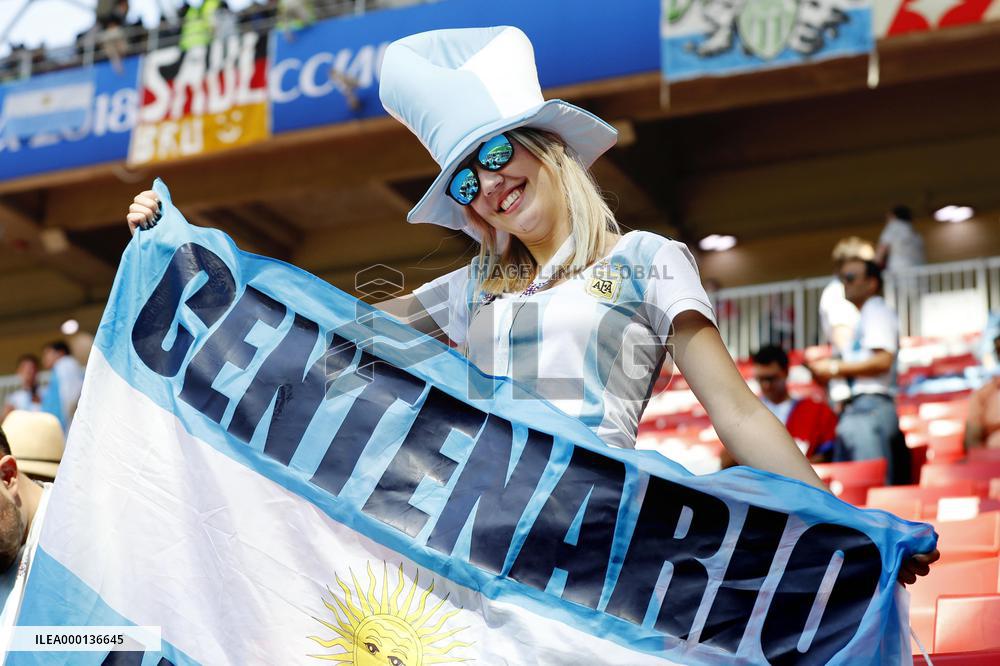Football: Supporters at World Cup