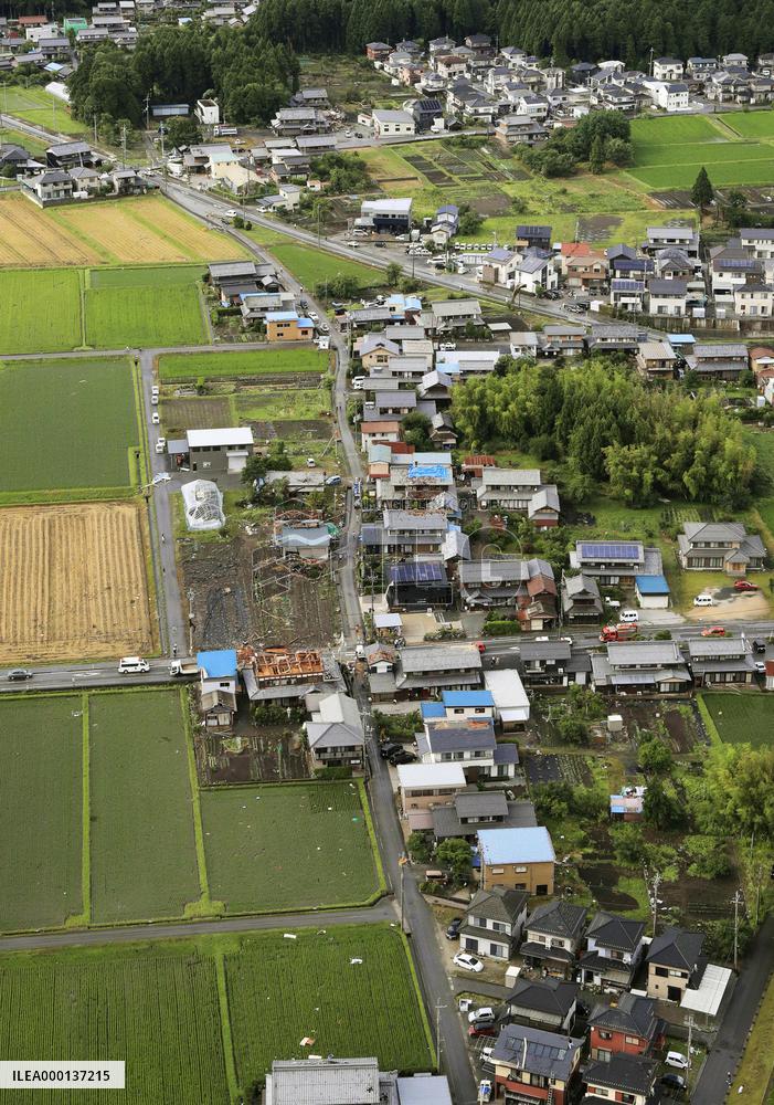 Suspected tornado hits western Japan