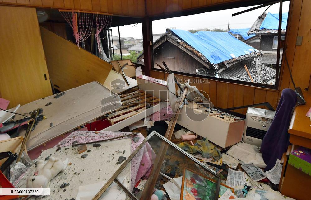 Suspected tornado hits western Japan