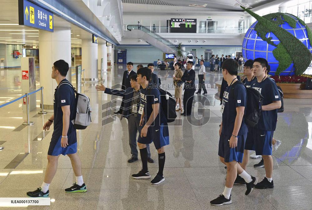Inter-Korean basketball teams hold matches in Pyongyang