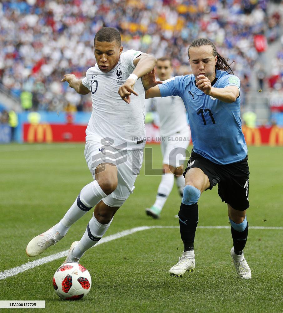Football: Uruguay vs France at World Cup