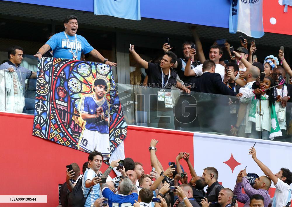 Football: Maradona at World Cup