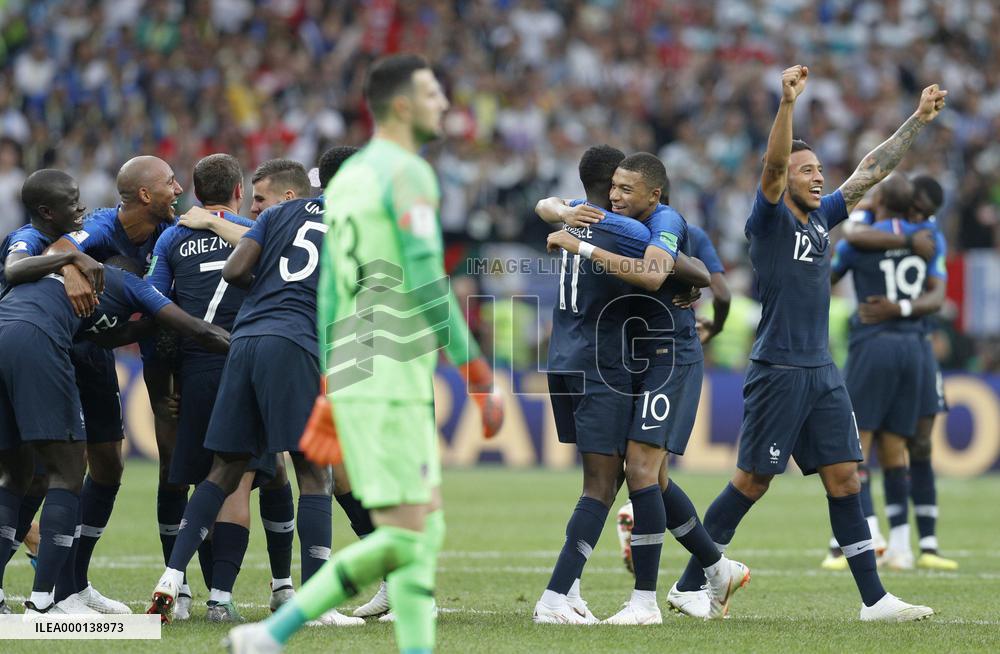 Football: France wins World Cup title