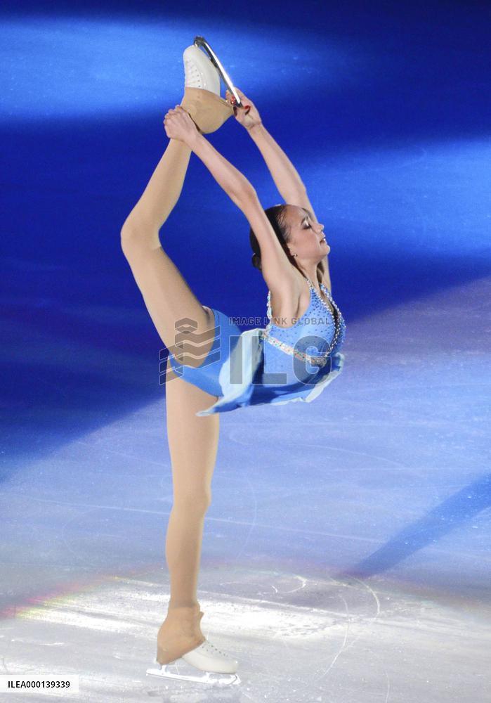 Figure skating: Zagitova at ice show in Osaka