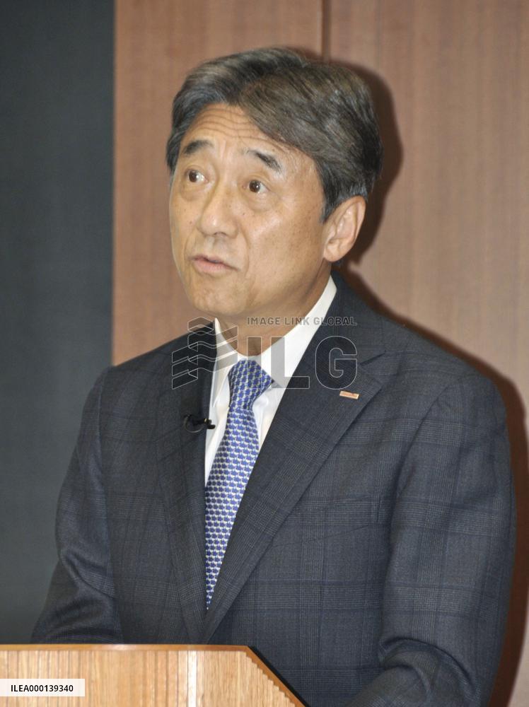 NTT Docomo president Yoshizawa