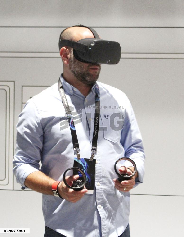 Oculus Quest VR headset