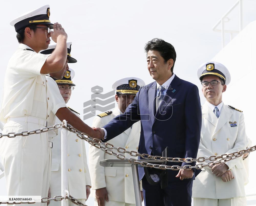 Japan PM Abe visits Australia
