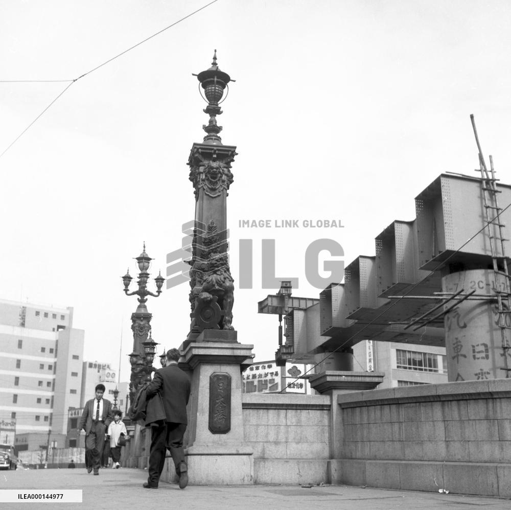 Nihombashi bridge in 1960s