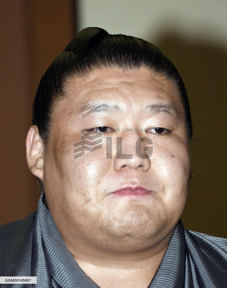 Sumo: Takanoiwa retires after assaulting stablemate