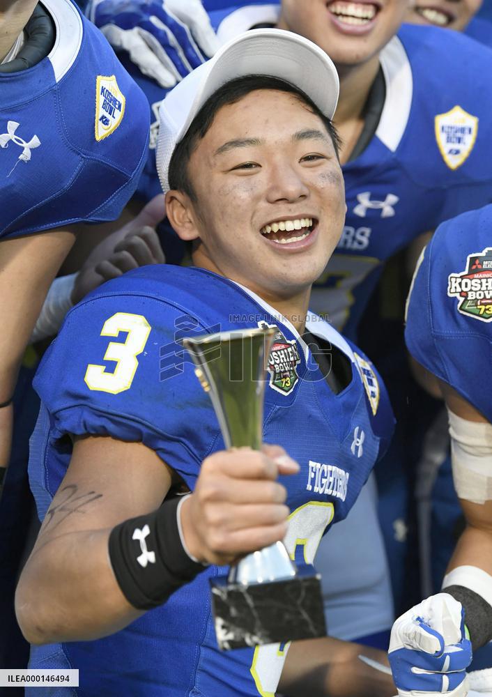 American football: Illegal hit victim wins double MVPs