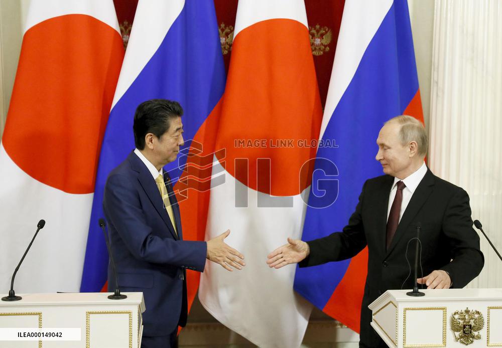 Japan-Russia summit talks