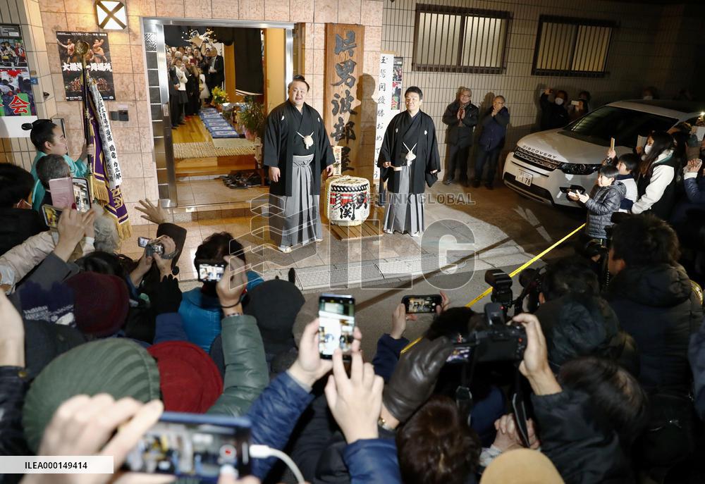 Sumo: New Year tournament winner Tamawashi