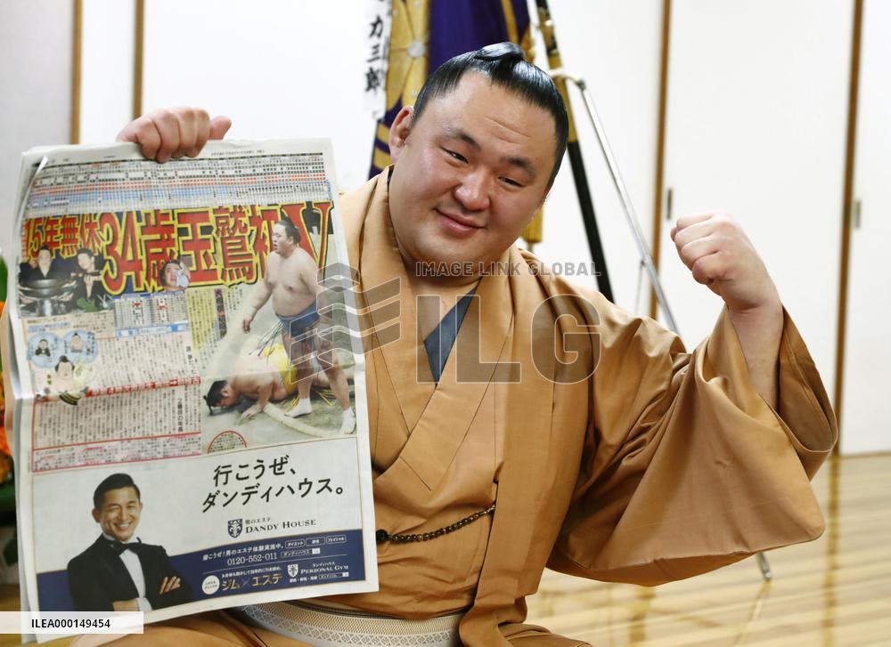Sumo: New Year tournament winner Tamawashi