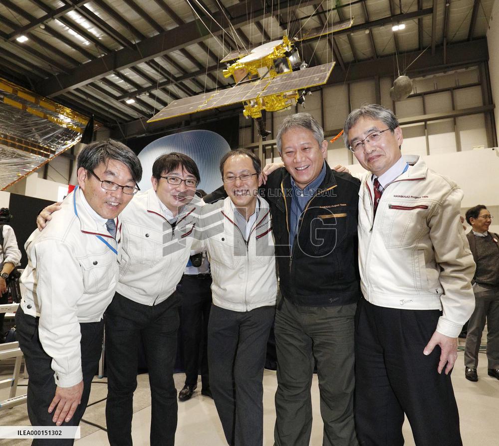 Landing of Japan's Hayabusa2 probe on asteroid