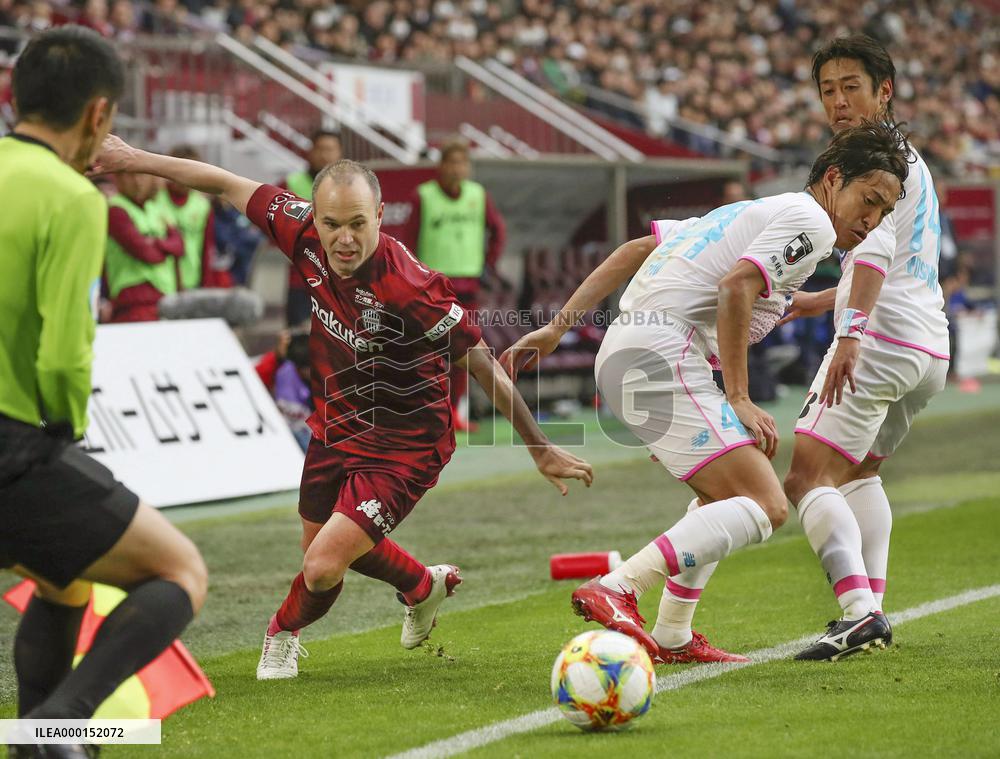 Football: Vissel Kobe-Sagan Tosu in J-League