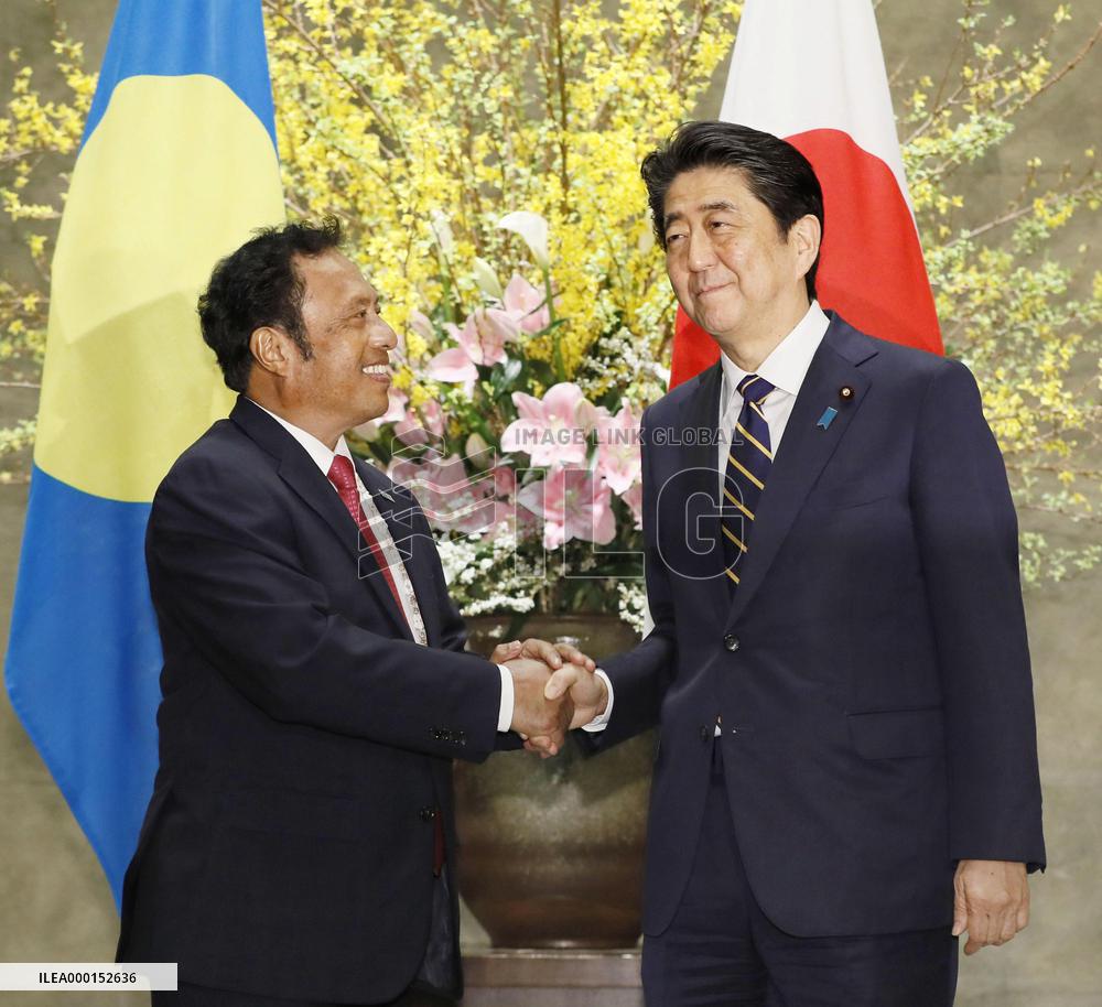 Japan PM Abe, Palau Pres. Remengesau