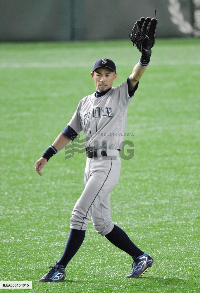 Baseball: A's-Mariners opening series in Japan