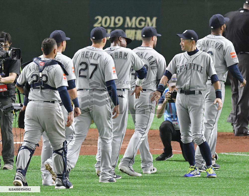 Baseball: A's-Mariners opening series in Japan