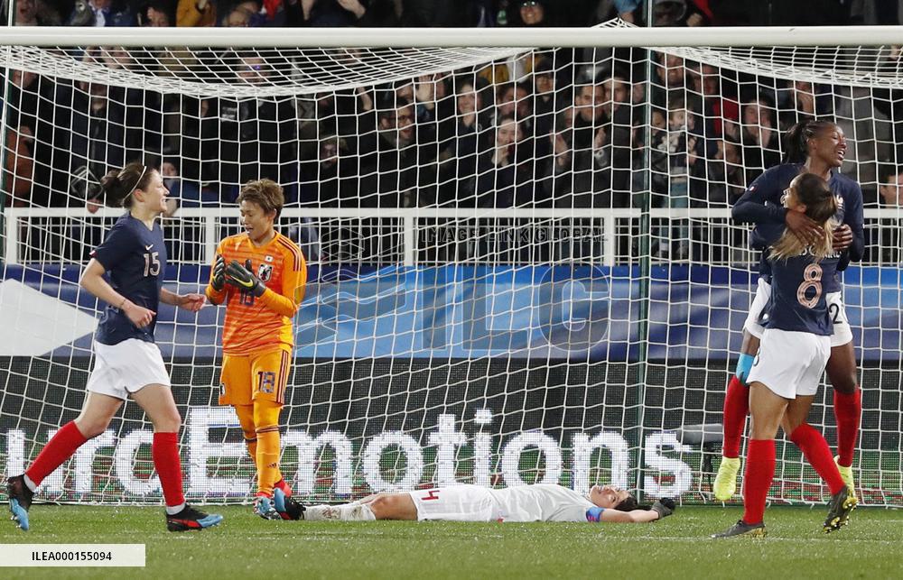 Football: France-Japan women's friendly