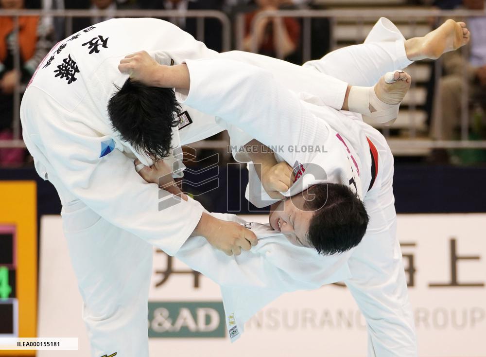 Judo: national invitational weight class championships