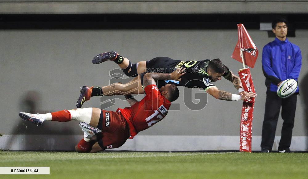 Rugby: Sunwolves v Hurricanes